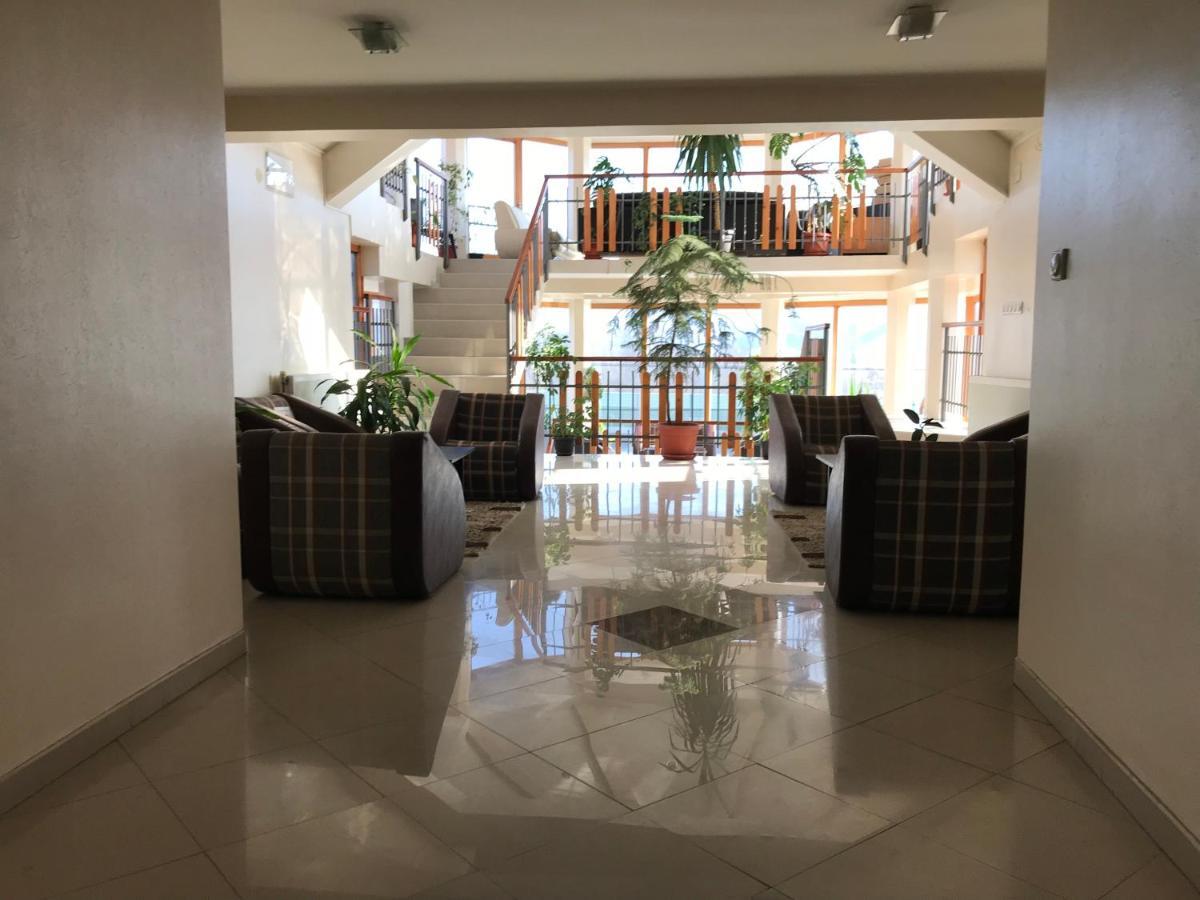 Zormaris-M Hotell Vranje Exteriör bild