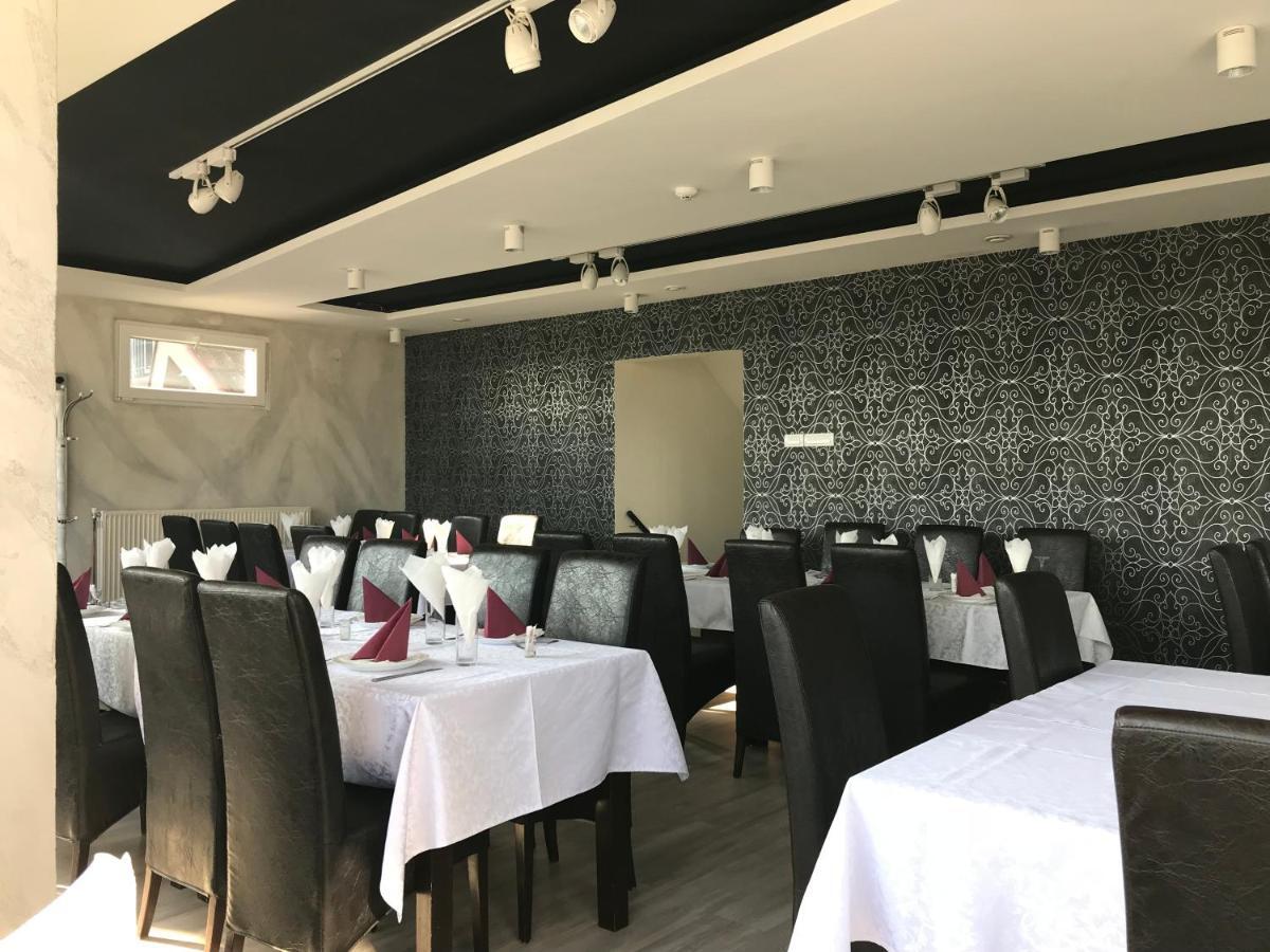Zormaris-M Hotell Vranje Exteriör bild